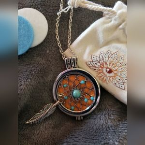 NEW DREAM CATCHER ESSENTIAL OIL DEFFUSER NECKLACE